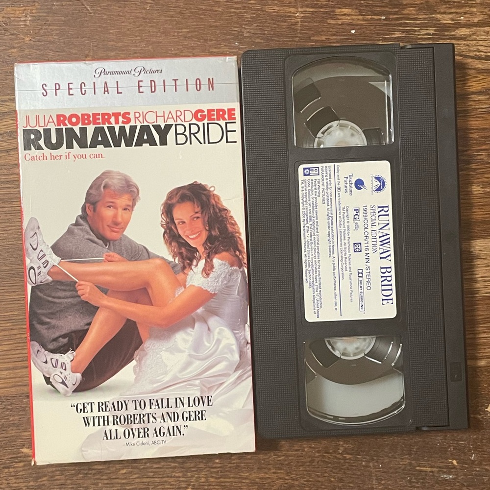 Runaway Bride VHS - Picture 3 of 3